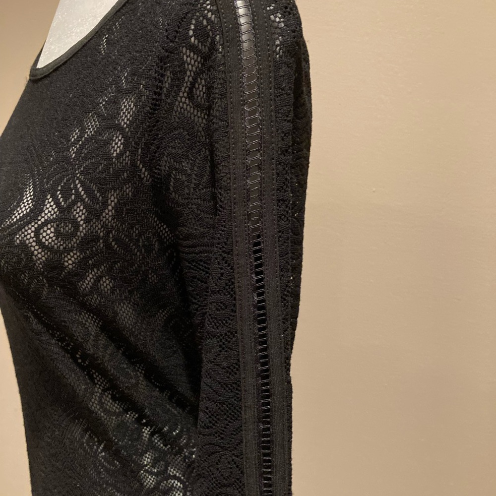 Cache Peek-A-Boo Top - image 4